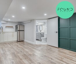 Building Photo - 37 Garfield Ave N