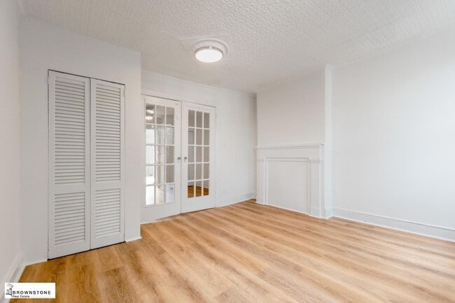 Building Photo - 122 President St