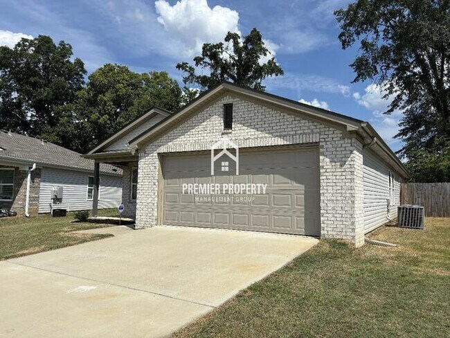 Foto del edificio - 212 Bradford Cir
