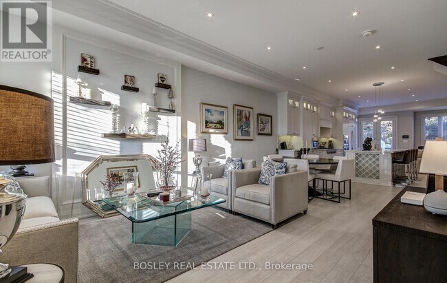 Building Photo - 61 Thurston Rd