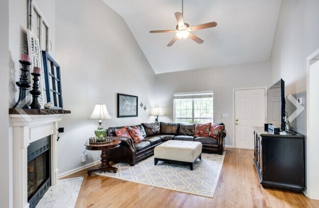 Building Photo - 2214 Falcon Creek Drive, Franklin, TN 37067