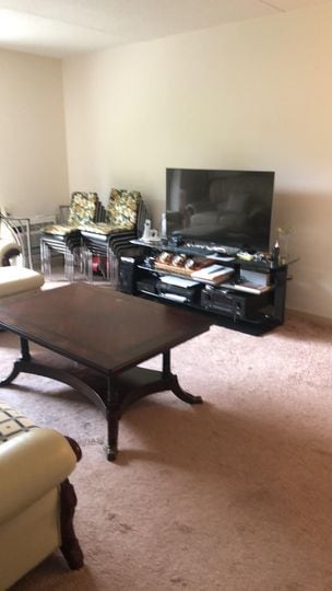 Building Photo - 4 Cedar St