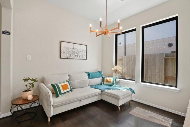 Foto del edificio - 29015 Laurel Grove Ln
