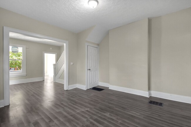 Foto del edificio - 1576-1578 Arlington Ave