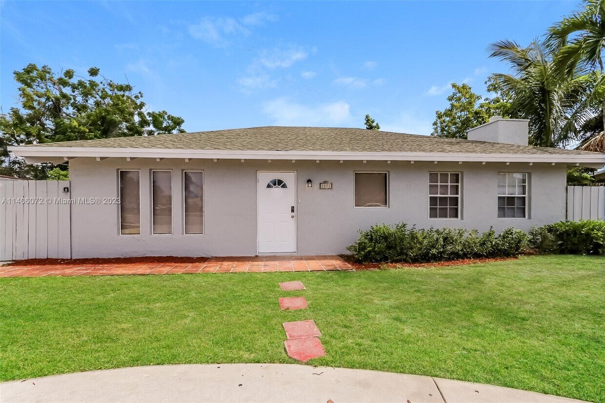 2871 Hypoluxo Rd, Lake Worth, FL 33462 House Rental in Lake Worth, FL