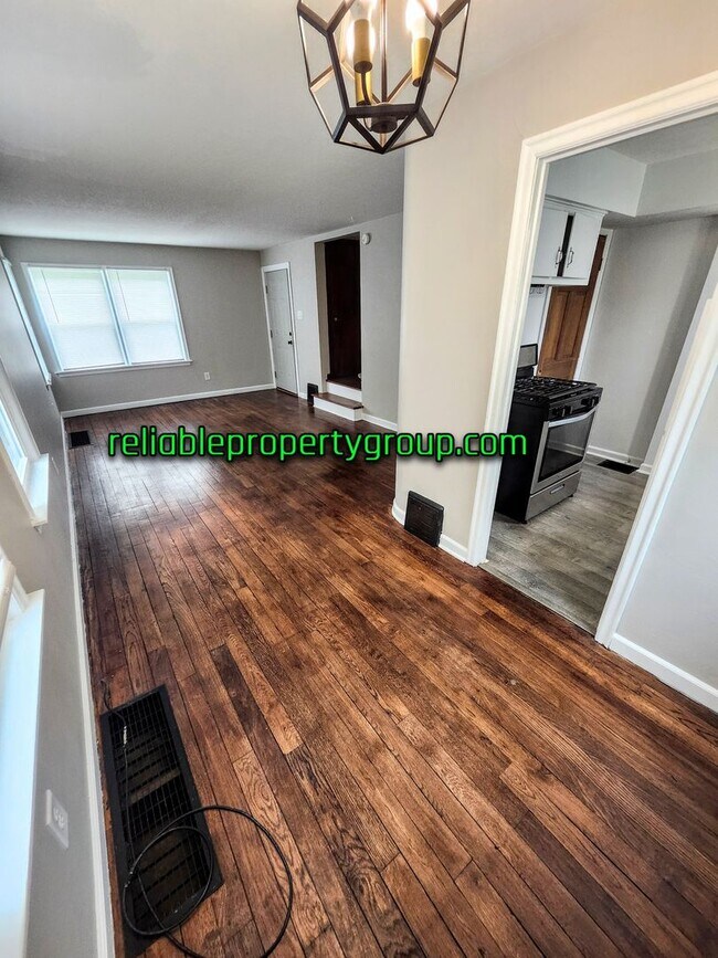 Foto del edificio - New Listing in Fort Wayne