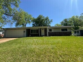 Building Photo - 48 Wayside Dr
