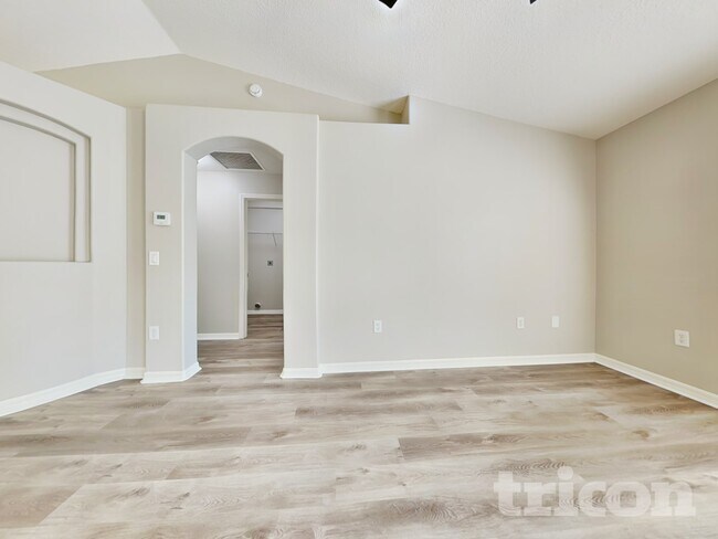 Building Photo - 54 Reidsville Dr