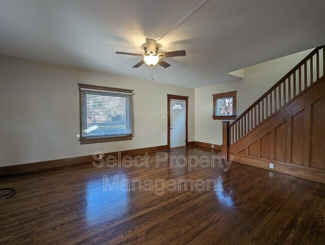 Foto del edificio - 933 Cottage Ave