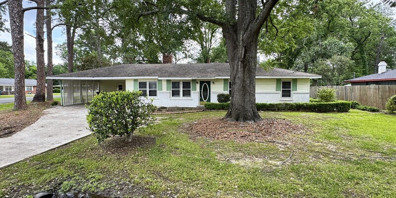 Primary Photo - 204 Bastrop Drive
