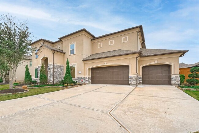 Building Photo - 17519 Galloway Forest Dr