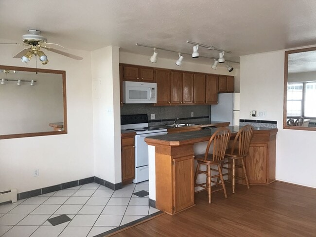 Foto del edificio - ONE MONTH FREE on this cat-friendly 1 BD o...