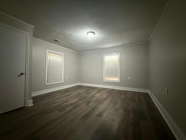 Foto del edificio - 705 Harahan Rd