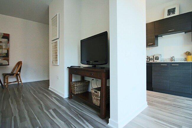 Foto del edificio - 921 N La Salle Dr