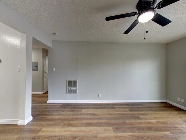 Foto del edificio - 14400 E 14th St
