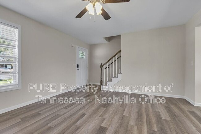 Photo - 723 Holland Ridge Dr House