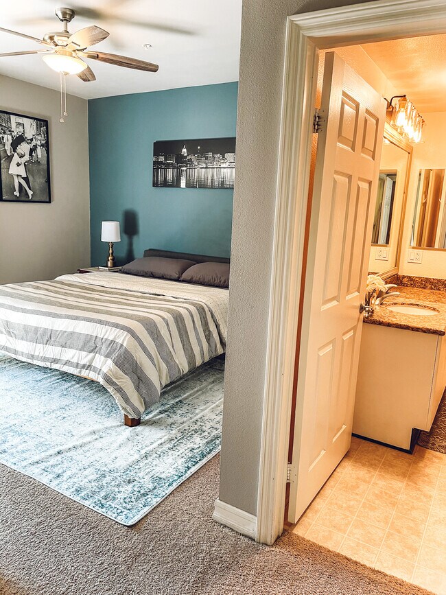 Huge master bedroom (that's a Cali King bed) - 1465 C St