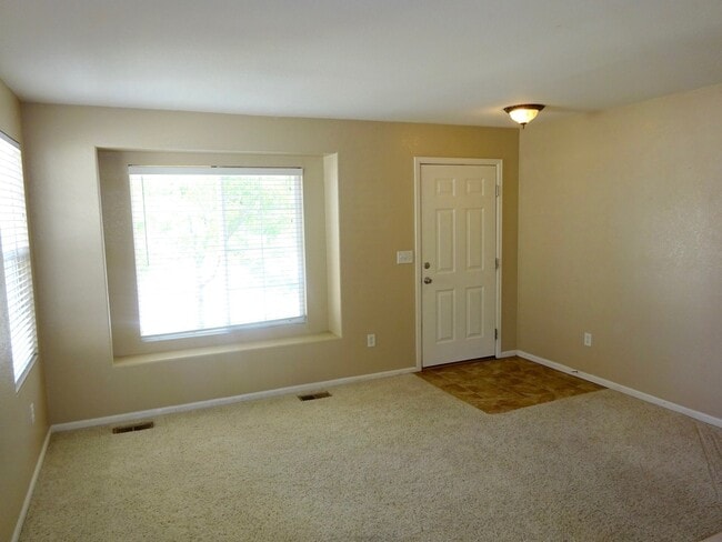 Photo - Beautiful 4 Bedroom Home In Parker - Piner...
