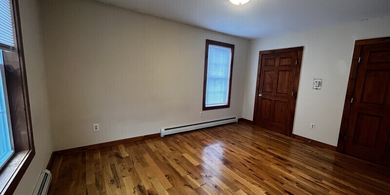 Foto principal - 83 Prospect St