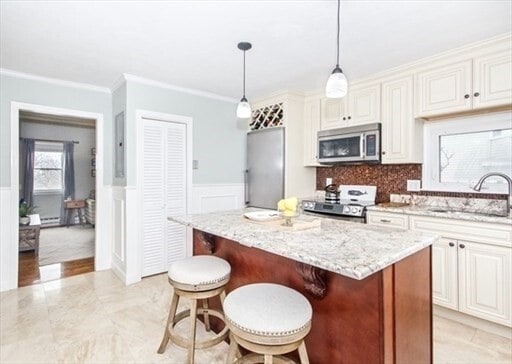 Foto del edificio - 370 Bunker Hill St