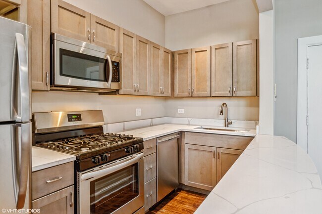 Foto del edificio - 644 W Wrightwood Ave