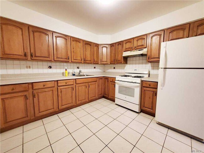 Building Photo - 211-14-211-41 41st Ave