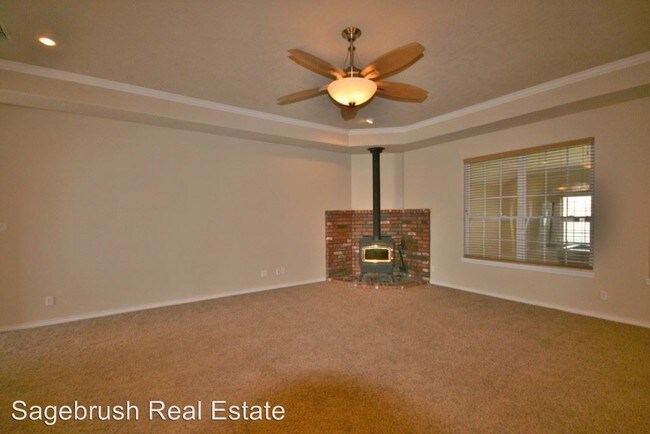 Building Photo - 3 br, 2.5 bath House - 1913 Raintree Blvd.