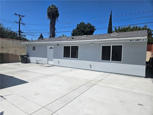 Building Photo - 1307 S Woods Ave