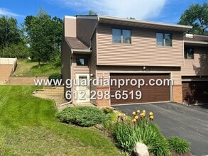 Building Photo - 2355 Springside Dr E