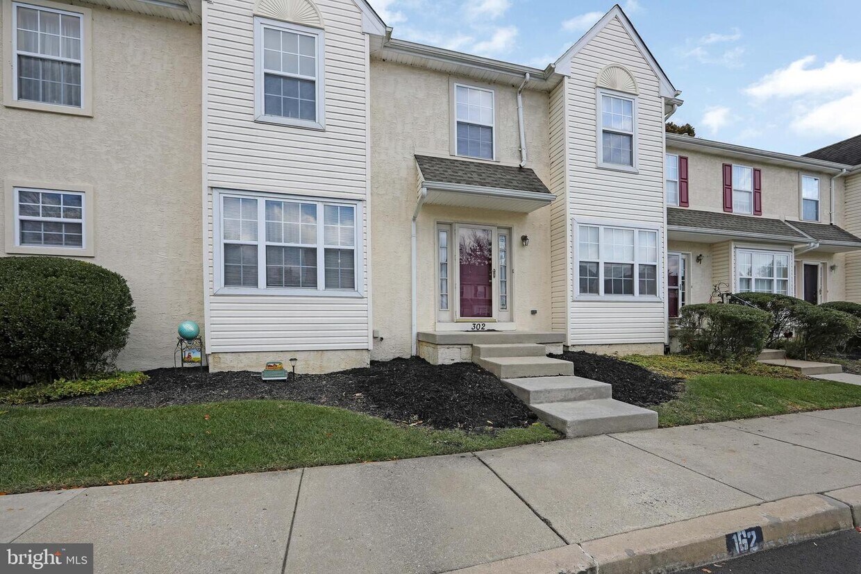 302 Allens Ln Harrison Township, NJ 08062 Alquileres en Harrison