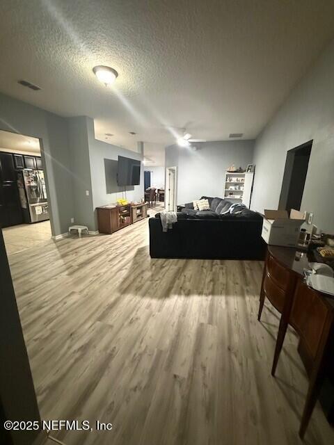 Foto del edificio - 86043 Windfern Ct