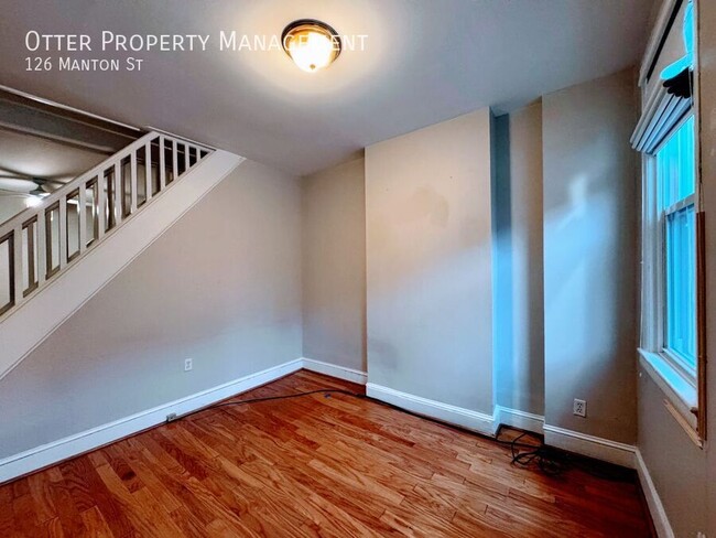 Building Photo - Modern Charm Meets Comfort – Stunning 2BR/...