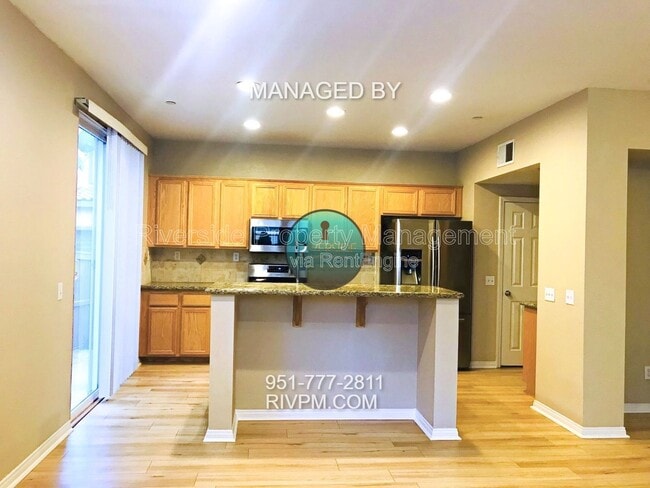 Foto del edificio - 4455 Leonard Ct