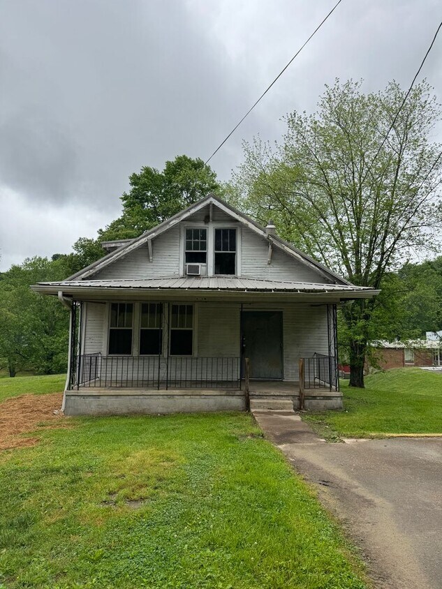 Primary Photo - 807 Mineral Rd. Glenville, WV 26351