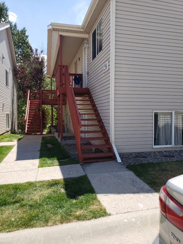 204-country-west-rd-cheyenne-wy-82007-townhome-rentals-in-cheyenne
