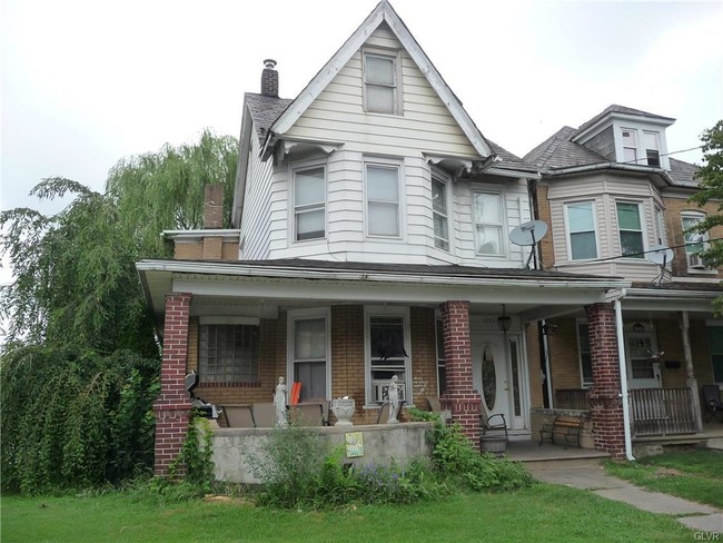 Building Photo - 1949 Lehigh St