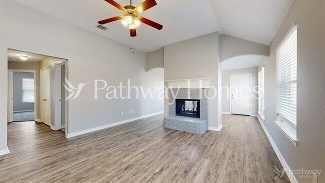 Building Photo - 337 Leisure Ln