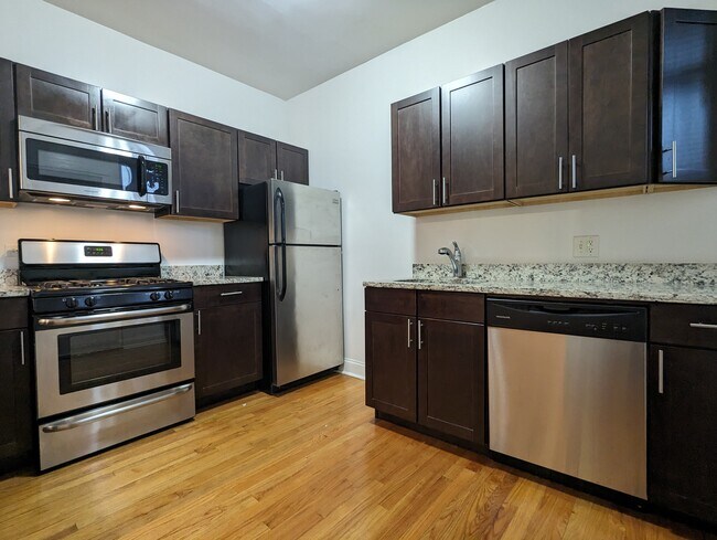 Foto del edificio - 4406 N Rockwell St