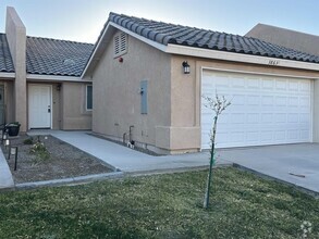 Building Photo - 3863 S Desert Sky Dr