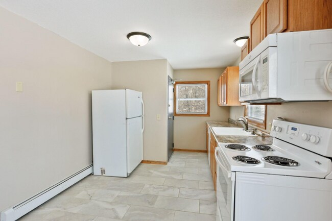 Building Photo - 27 97th Ave NW