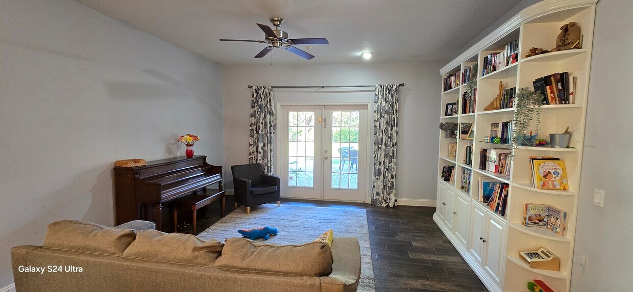 Building Photo - 9975 Indigo Bay Cir