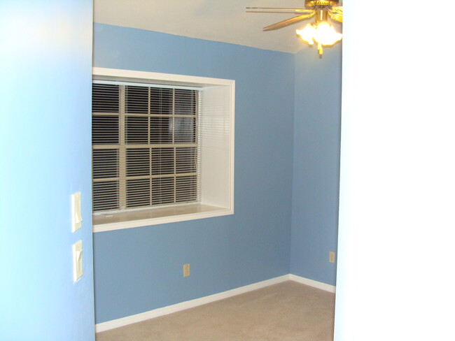 Building Photo - 1418 Andra Ln