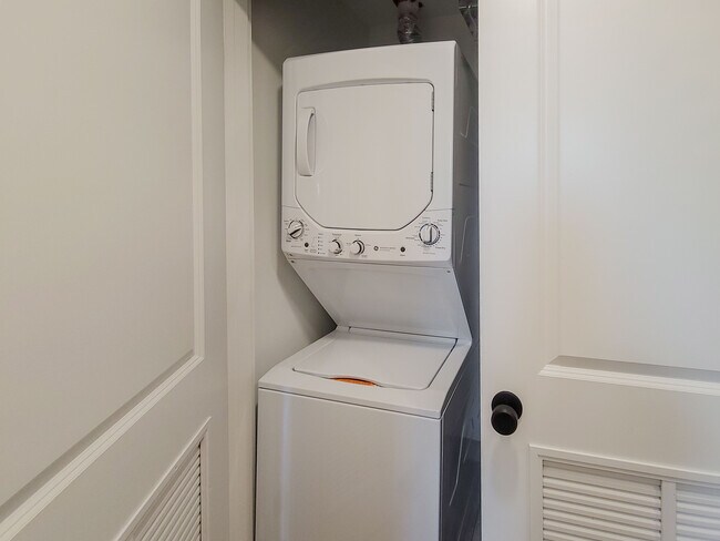 Foto del edificio - Bissell Apartments