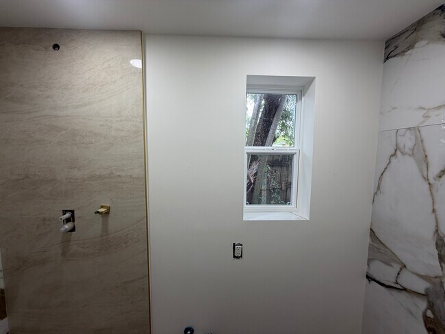 Foto del edificio - 13845 NW 6th Ave