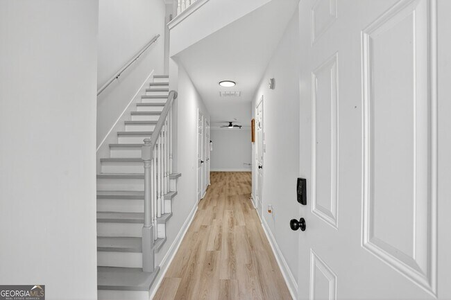 Foto del edificio - 312B Louise Ln