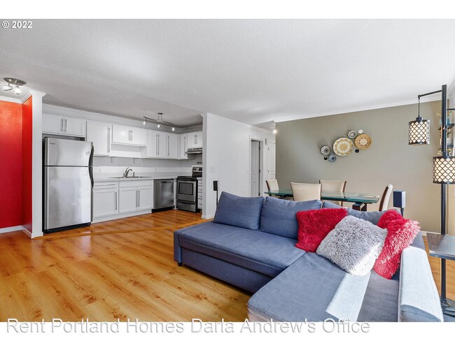 Foto del edificio - 2 br, 1 bath House - 2159 NE Weidler Street