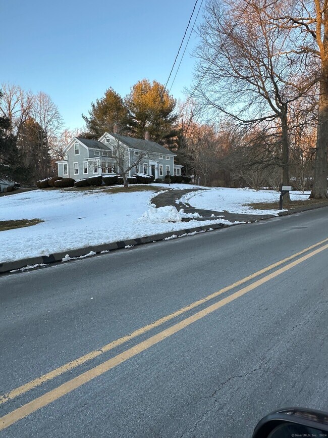 Building Photo - 97 Green Hill Rd