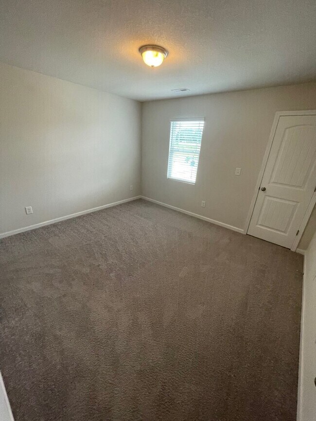 Foto del edificio - 2 bd 2.5 ba Townhouse
