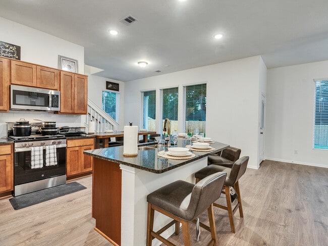 Foto del edificio - 416 Magnolia Ln