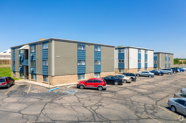 Building Photo - Pines at Southmoor Apartments